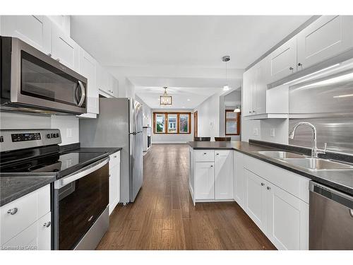 266 Wexford Avenue S, Hamilton, ON - Indoor Photo Showing Kitchen With Double Sink
