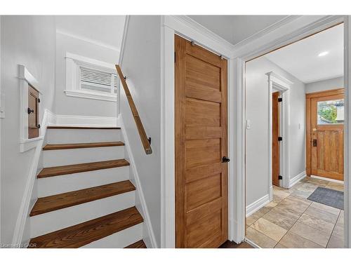 266 Wexford Avenue S, Hamilton, ON - Indoor Photo Showing Other Room