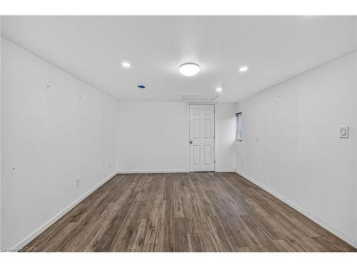 266 Wexford Avenue S, Hamilton, ON - Indoor Photo Showing Other Room