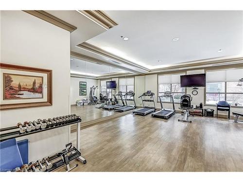 2509-100 Burloak Drive, Burlington, ON - Indoor Photo Showing Gym Room
