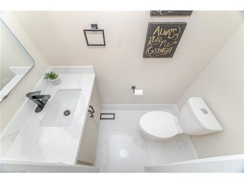 98 Birch Avenue, Hamilton, ON - Indoor Photo Showing Bathroom
