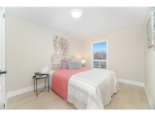 98 Birch Avenue, Hamilton, ON - Indoor Photo Showing Bedroom