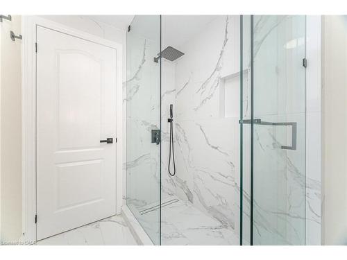 98 Birch Avenue, Hamilton, ON - Indoor Photo Showing Bathroom