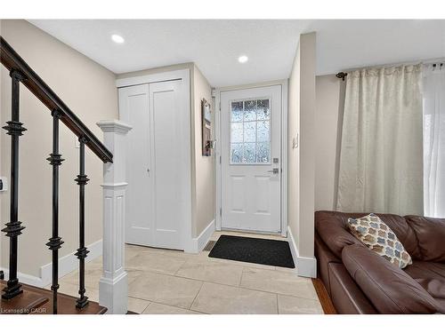 1091 Upper Wellington Street, Hamilton, ON - Indoor Photo Showing Other Room