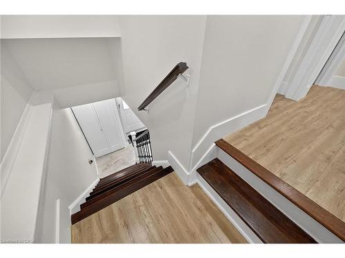 1091 Upper Wellington Street, Hamilton, ON - Indoor Photo Showing Other Room