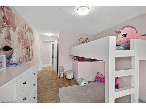 1091 Upper Wellington Street, Hamilton, ON - Indoor Photo Showing Other Room