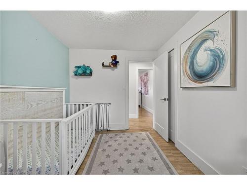 1091 Upper Wellington Street, Hamilton, ON - Indoor