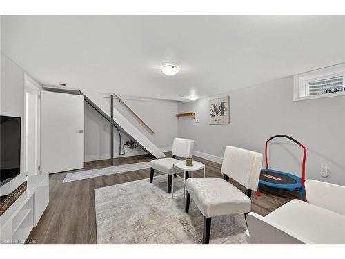 1091 Upper Wellington Street, Hamilton, ON - Indoor