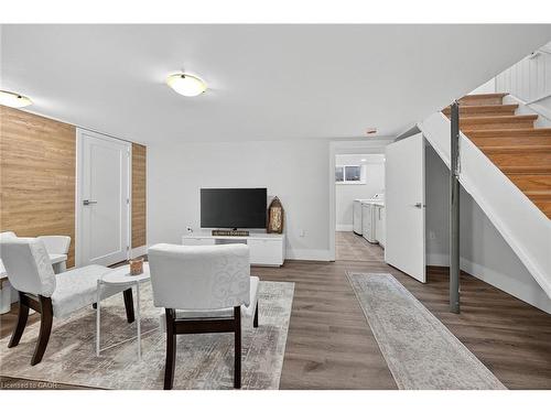 1091 Upper Wellington Street, Hamilton, ON - Indoor Photo Showing Office