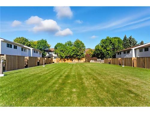 21-2107 Marine Drive, Oakville, ON - Outdoor