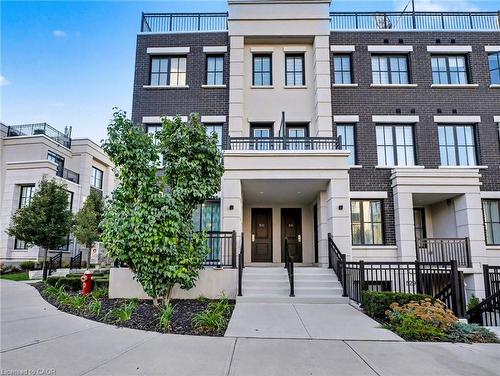 532-657 Cricklewood Drive, Mississauga, ON - Outdoor With Facade