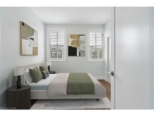 532-657 Cricklewood Drive, Mississauga, ON - Indoor Photo Showing Bedroom