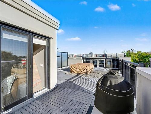 532-657 Cricklewood Drive, Mississauga, ON - Outdoor With Deck Patio Veranda With Exterior