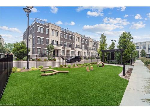 532-657 Cricklewood Drive, Mississauga, ON - Outdoor