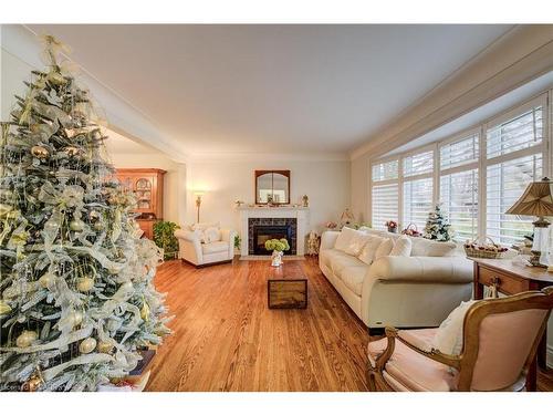 50 Edgewood Avenue, Hamilton, ON - Indoor Photo Showing Living Room With Fireplace