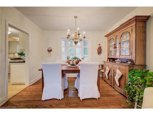 50 Edgewood Avenue, Hamilton, ON - Indoor Photo Showing Dining Room
