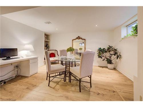 50 Edgewood Avenue, Hamilton, ON - Indoor Photo Showing Dining Room