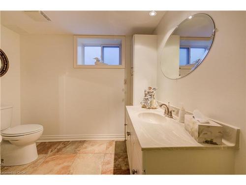 50 Edgewood Avenue, Hamilton, ON - Indoor Photo Showing Bathroom