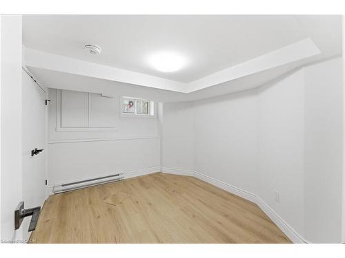 Basement-262 East 17Th Street, Hamilton, ON - Indoor Photo Showing Other Room