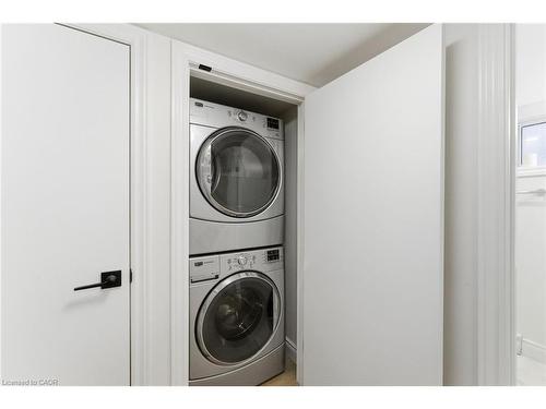 Basement-262 East 17Th Street, Hamilton, ON - Indoor Photo Showing Laundry Room