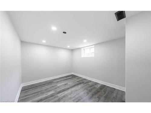 Lower-313 Ashbury Road, Oakville, ON - Indoor