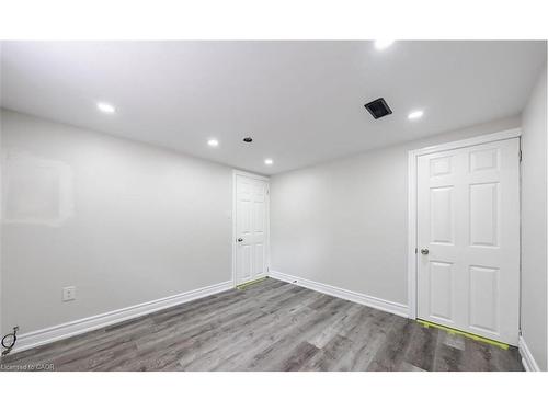 Lower-313 Ashbury Road, Oakville, ON - Indoor