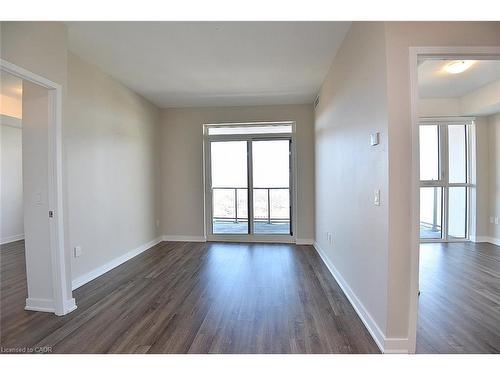 1301-2007 James Street, Burlington, ON - Indoor Photo Showing Other Room