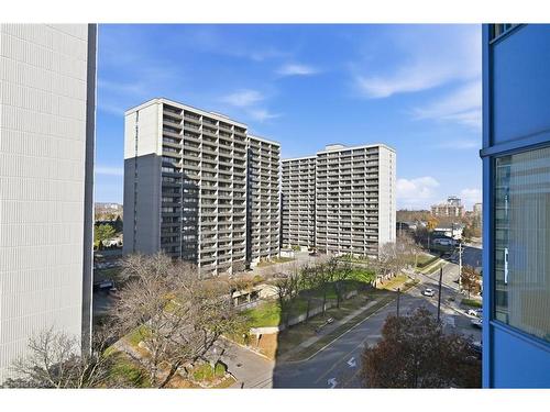 802-1272 Ontario Street, Burlington, ON - Outdoor