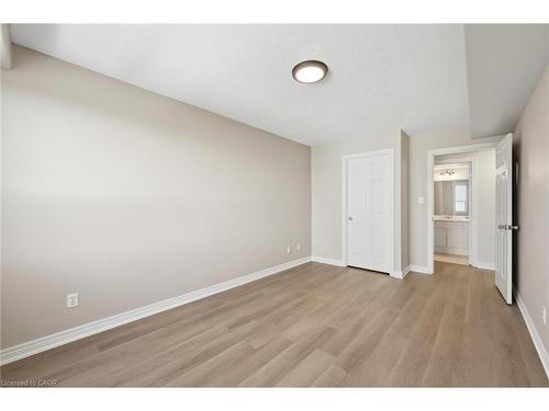 802-1272 Ontario Street, Burlington, ON - Indoor Photo Showing Other Room