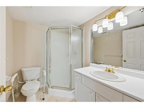 802-1272 Ontario Street, Burlington, ON - Indoor Photo Showing Bathroom