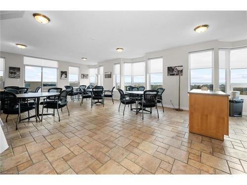 802-1272 Ontario Street, Burlington, ON - Indoor Photo Showing Other Room