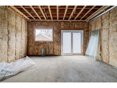 14 Athlone Road, Cambridge, ON - Indoor