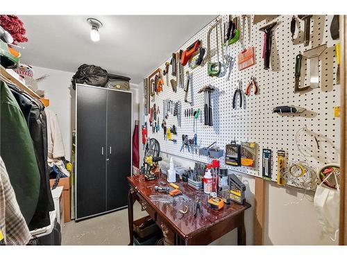 6186 Delta Drive, Niagara Falls, ON - Indoor With Storage