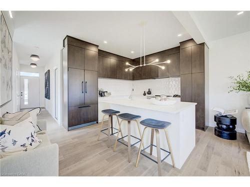 23 Ashford Street, Cambridge, ON - Indoor Photo Showing Kitchen