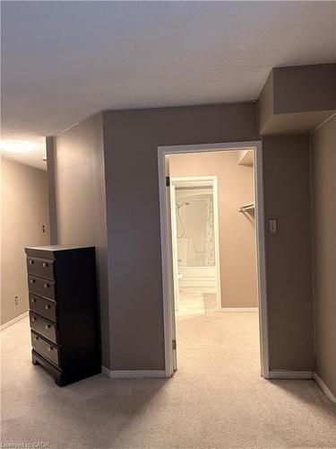 52-3085 Kingsway Drive, Kitchener, ON - Indoor