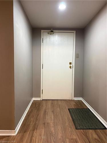52-3085 Kingsway Drive, Kitchener, ON - Indoor Photo Showing Other Room