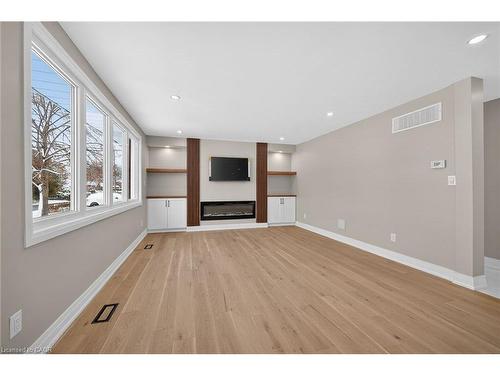 84 Blanmora Drive, Hamilton, ON - Indoor