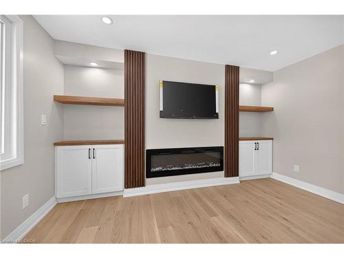 84 Blanmora Drive, Hamilton, ON - Indoor With Fireplace