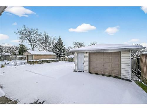 84 Blanmora Drive, Hamilton, ON - Outdoor