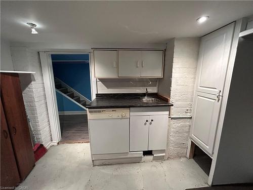 77 Ottawa Street S, Hamilton, ON - Indoor Photo Showing Kitchen