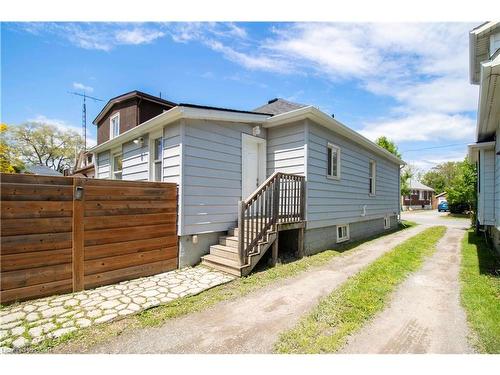 10 Manning Street, St. Catharines, ON - Outdoor With Exterior