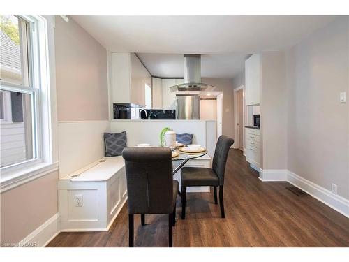 10 Manning Street, St. Catharines, ON - Indoor Photo Showing Dining Room