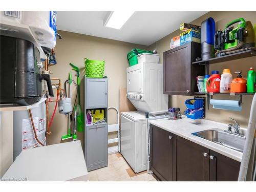 102-26 Wellington Street, St. Catharines, ON - Indoor Photo Showing Laundry Room