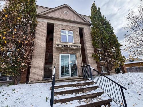 3-91 Dixon Street, Kitchener, ON - Outdoor