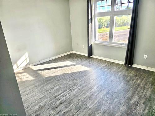 3-91 Dixon Street, Kitchener, ON - Indoor Photo Showing Other Room