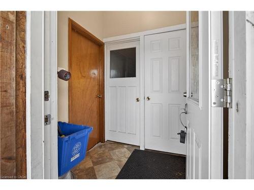 19 Morden Street, Hamilton, ON - Indoor Photo Showing Other Room