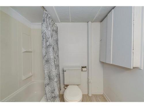 14-1548 Newlands Crescent, Burlington, ON - Indoor Photo Showing Bathroom