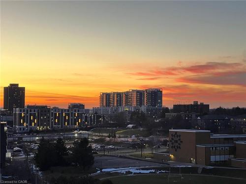 1105-8 Hickory Street W, Waterloo, ON - Outdoor With View