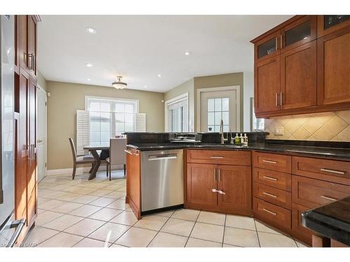 629 Burning Bush Road, Waterloo, ON - Indoor Photo Showing Kitchen