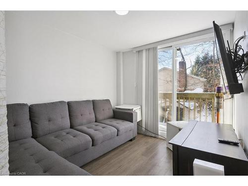 629 Burning Bush Road, Waterloo, ON - Indoor Photo Showing Living Room